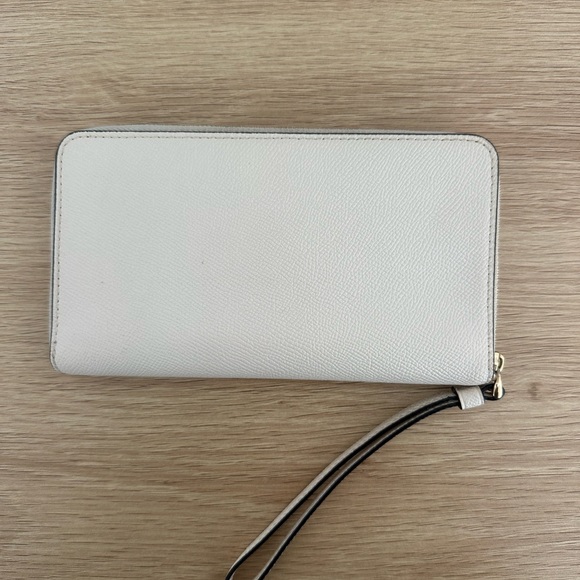 Coach Cream Wristlet with Gold Logo - Picture 2 of 4